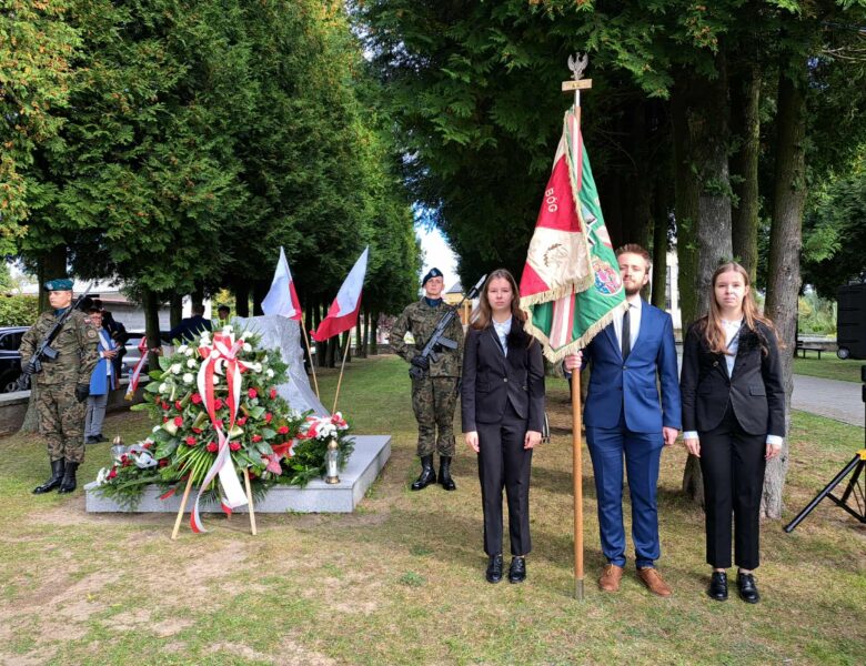 Ku pamięci pomordowanych z Osieka i Zimnodołu